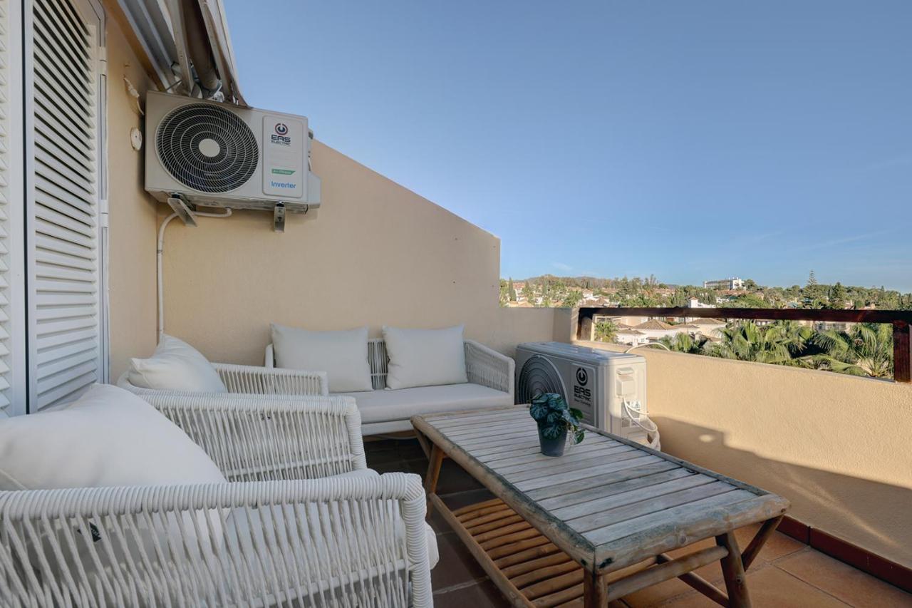 Bright Nordic Style Penthouse In Beachside Marbella